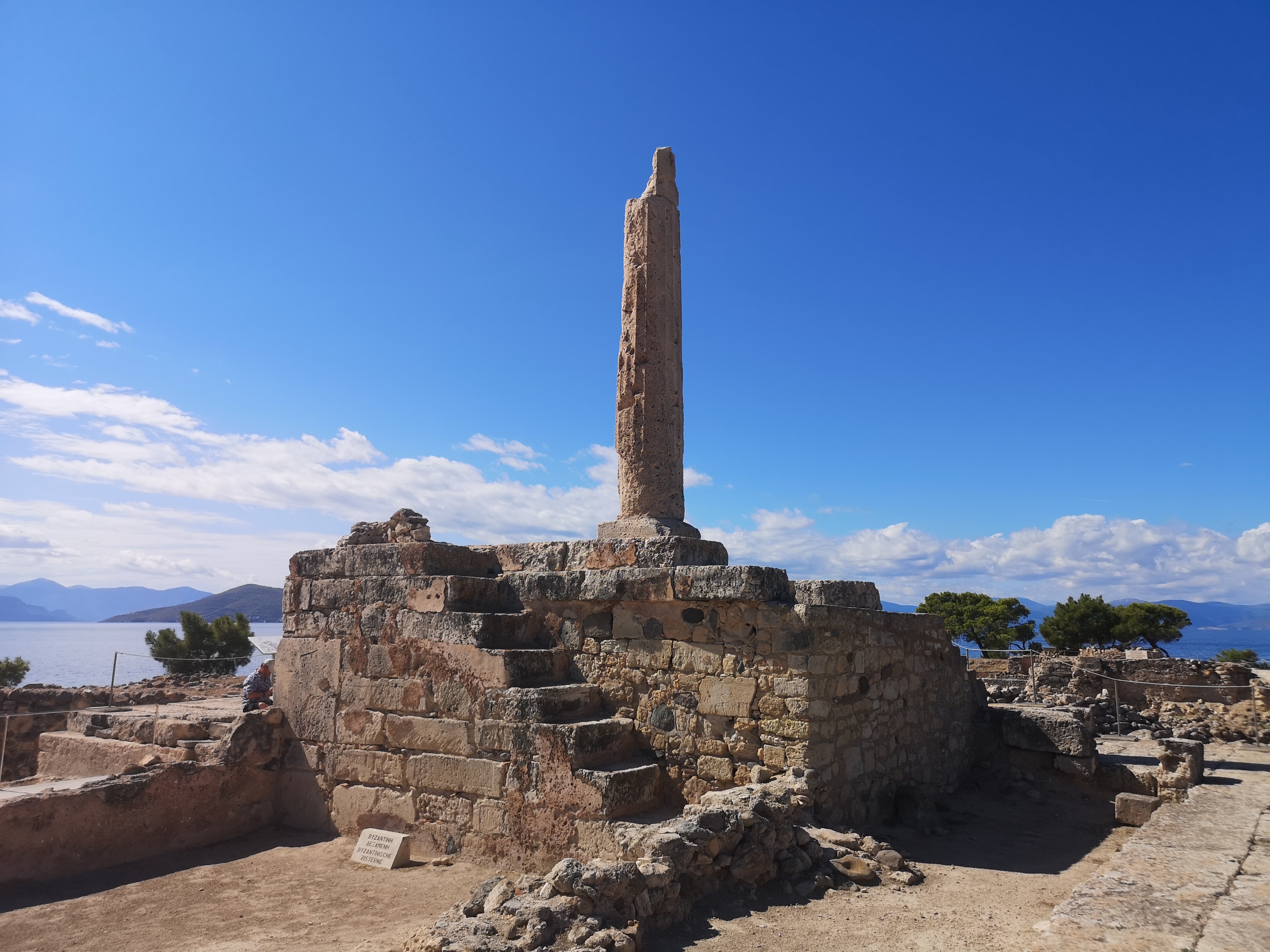 Den arkeologiske høyden i Aegina