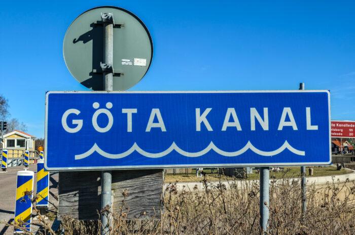 Sjötorp, kanalen og slusene