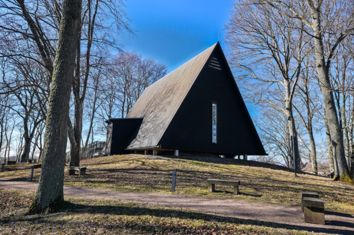 Kætill gærði sten þennsi æftiR Katu konu sina